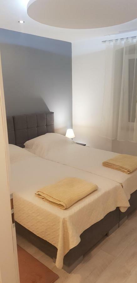 Apartman Adriamar 里耶卡 外观 照片